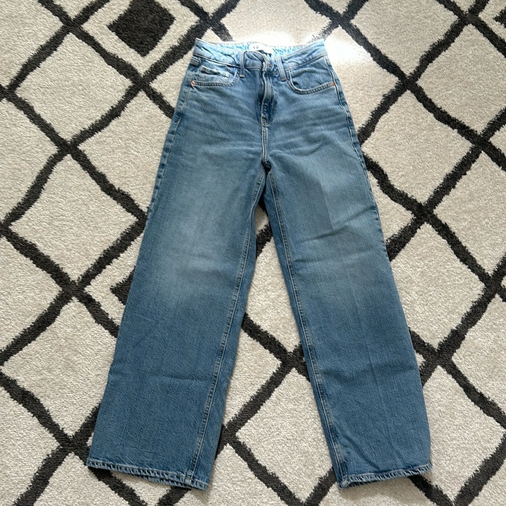 Blue wash Zara jean shorts European size 32 US size 0